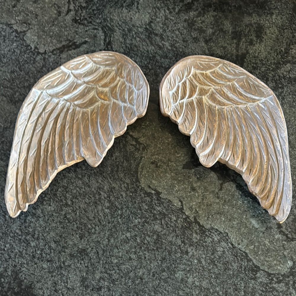 Gold Angel Wing Wall Decor